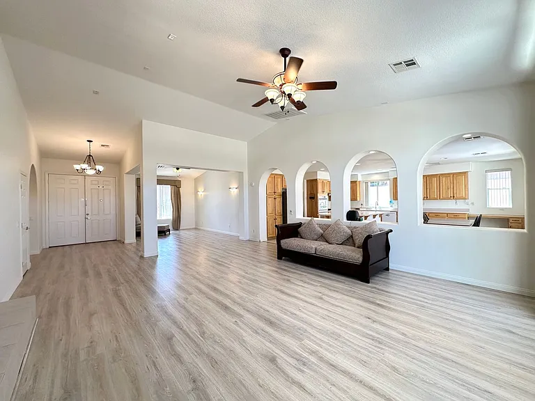 8228 Weeping Springs Ave — Photo 7