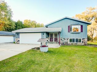 4185 Janz Dr, West Bend, WI 53095