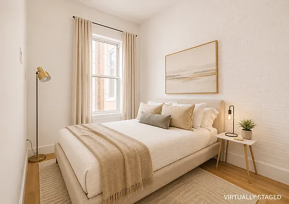 Bedroom, photo 1