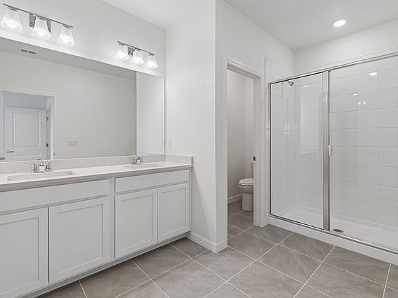 The Cowden - Owner s Bath
