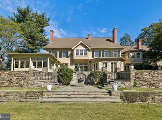 8600 Seminole St, Philadelphia, PA