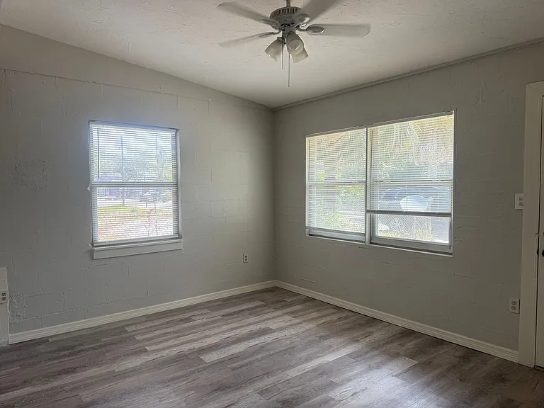 2425 Dixie Ave — Photo 14
