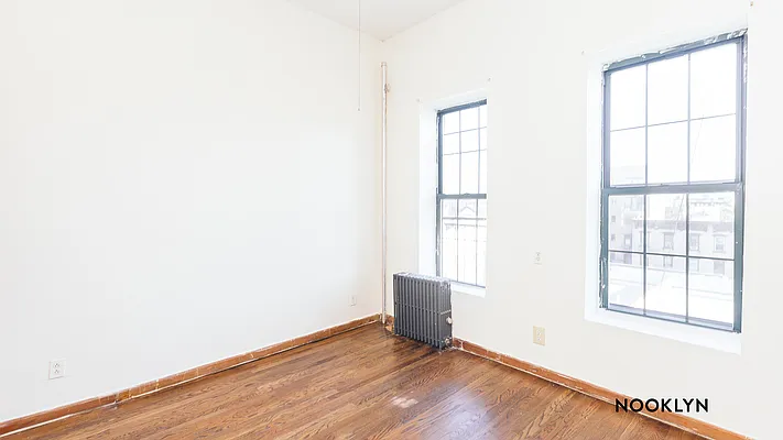 Rented by Nooklyn NYC LLC | media 18