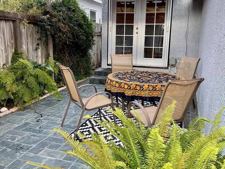 4919 S Centinela Ave — Photo 22