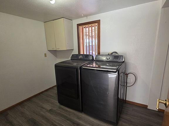 5th image of 520 2nd St #A