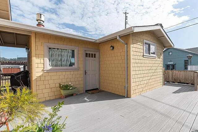 19 Greenbrae Boardwalk #A — Photo 1