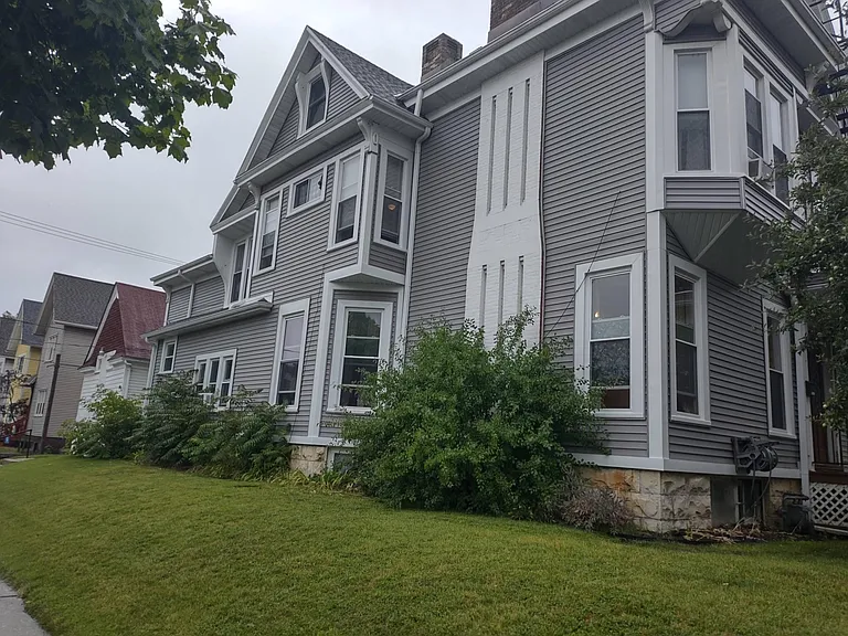 1655 N Marshall St #4 — Photo 2