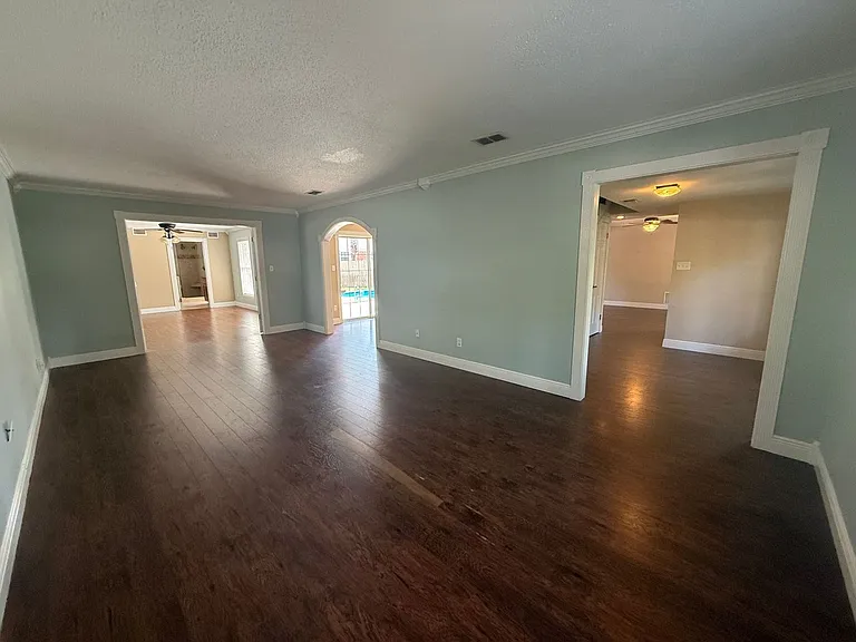905 Poinciana Dr — Photo 14