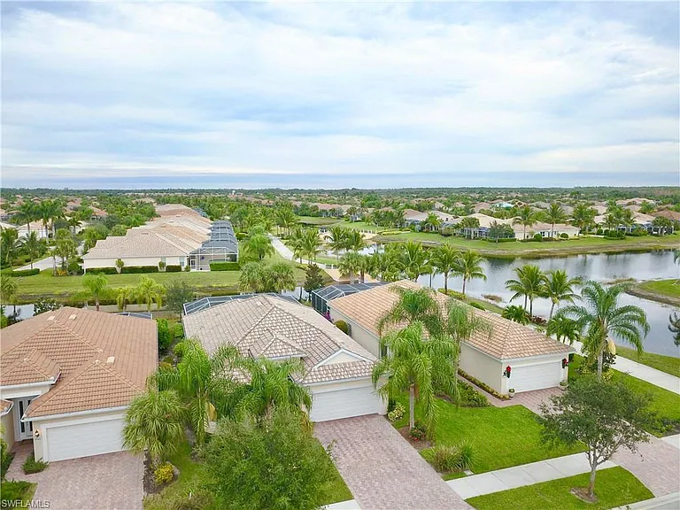 8578 Veronawalk Cir — Photo 15