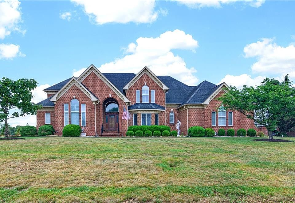 1st image of 409 Muirfield