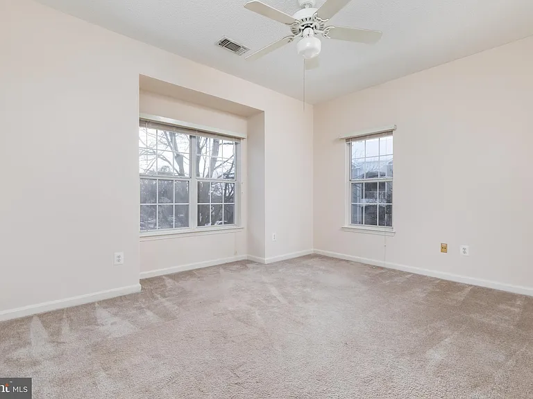 1705 Lake Shore Crest Dr #25 — Photo 10