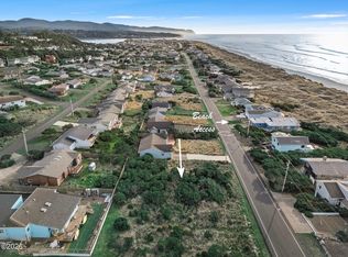 2309 NW Oceania Dr, Waldport, OR 97394