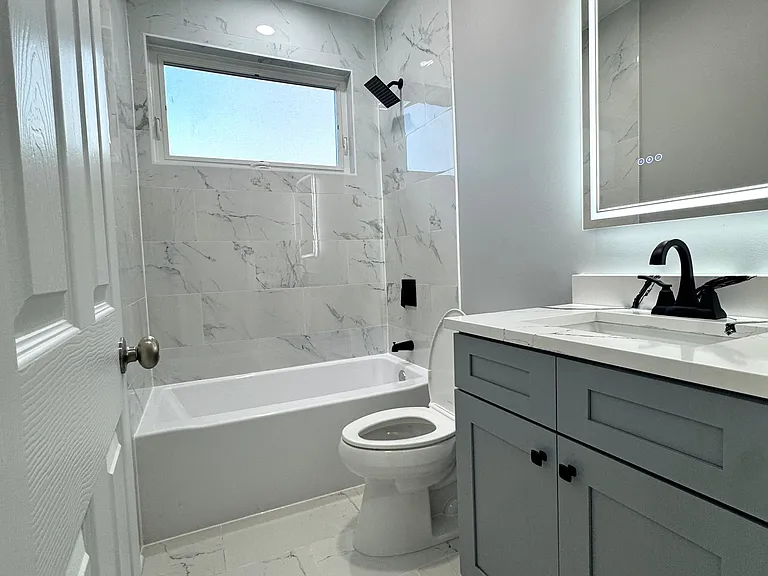 5736 W Huron St #3 — Photo 6