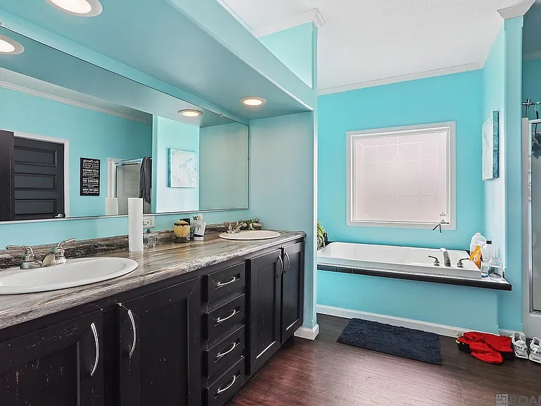 5711 Rollins Rd — Photo 8
