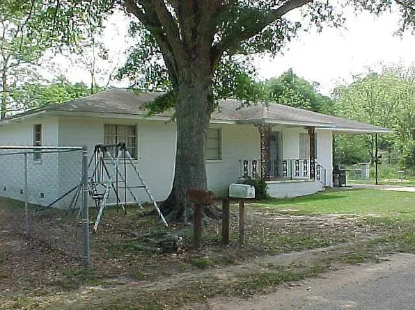 8408 N Pond Ave, Pensacola, FL 32534