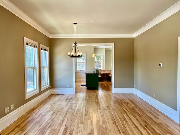 3rd image of 807 Allison Ave