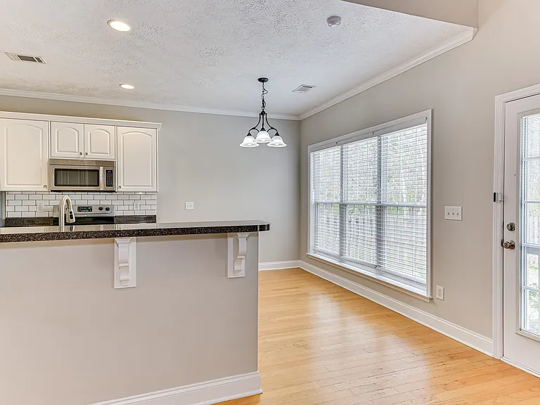 4116 Chastain Dr — Photo 10