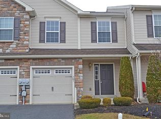 505 Caramist Cir, Sinking Spring, PA 19608