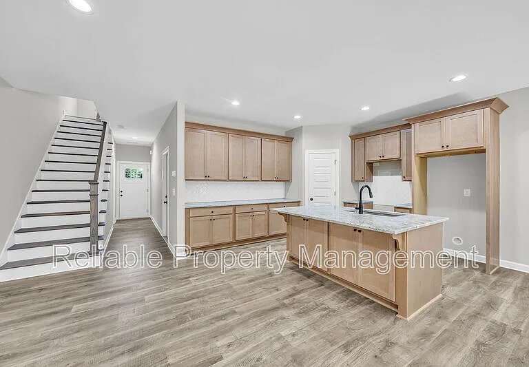 515 B H Parrish Rd — Photo 5