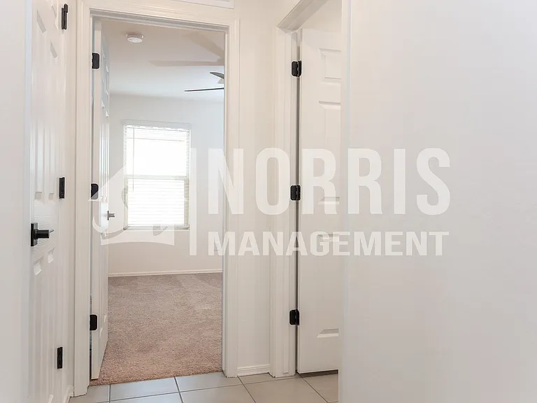 2897 N Rosewood Ln — Photo 20