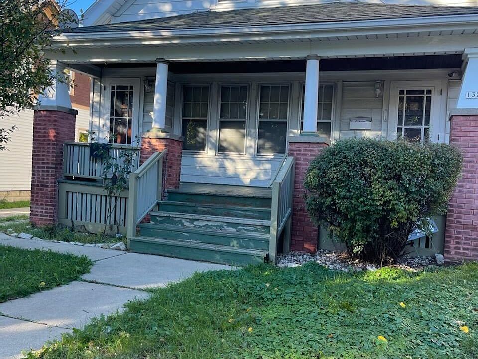 2nd image of 1327 N 40th St #1329
