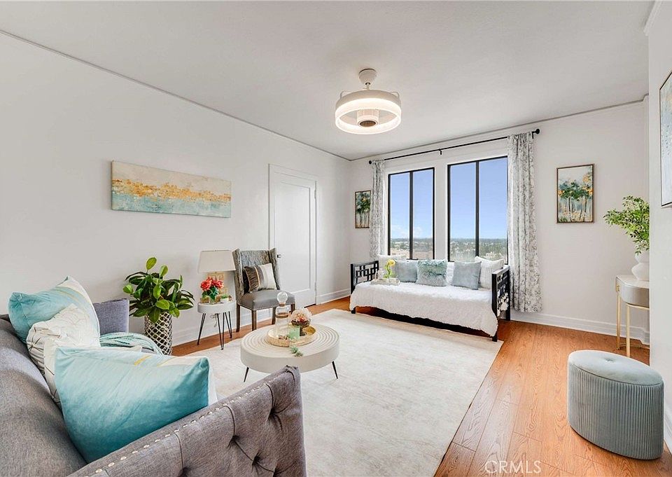 1st image of 315 W 3rd St Unit 1011