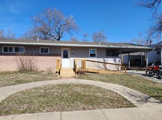 2016 SW 71st Ter, Topeka, KS 66619