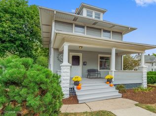 203 W Roosevelt Rd, Wheaton, IL 60187