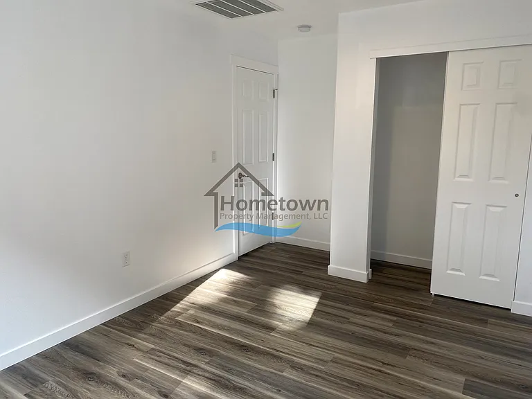 1414 N 13th St — Photo 24