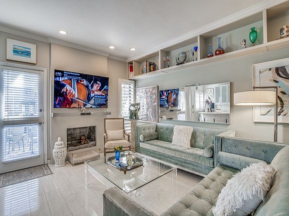 2nd image of 10764 Villager Rd #C