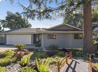 68 Norman Ln, Oakland, CA 94618