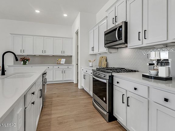 5th image of 14663 N Blue Juniper Ln