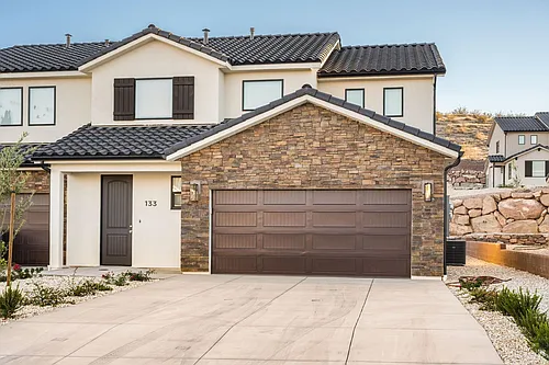1060 W Province Way Photo 1