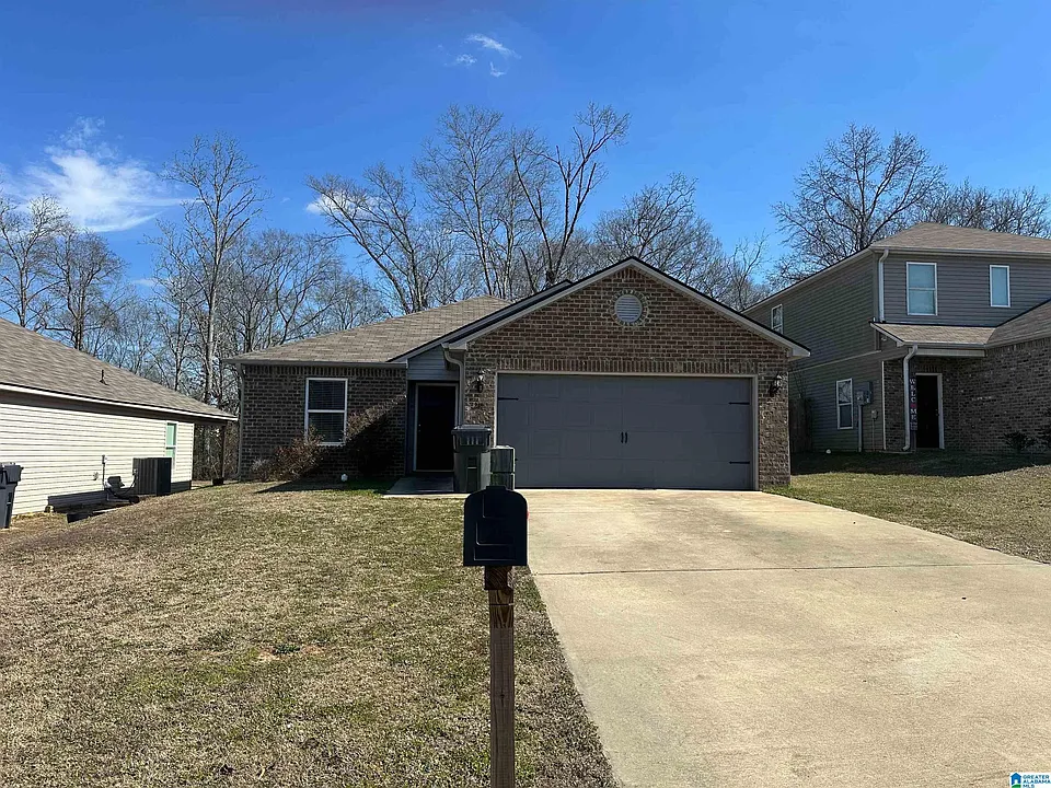 241 Highland View Dr