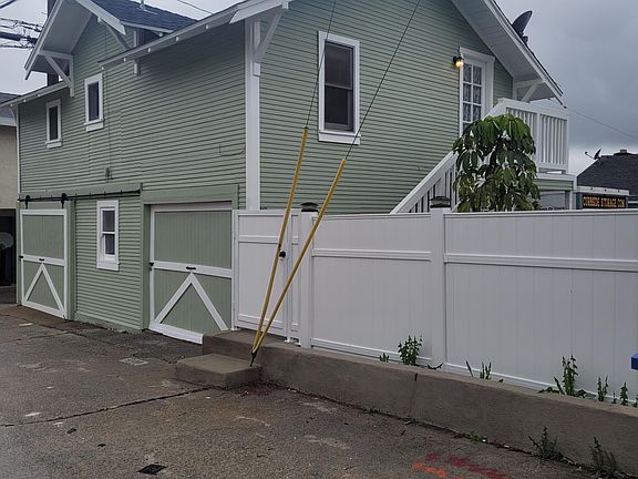 3rd image of 5844 S Newlin Ave