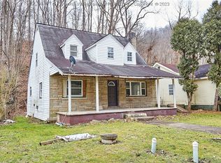 7671 Brounland Rd, Alum Creek, WV 25003