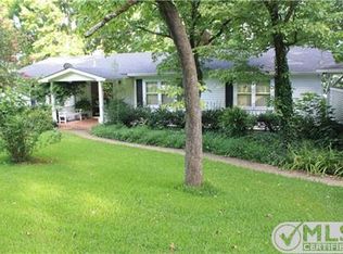 310 Elk River Shores Dr, Rogersville, AL 35652