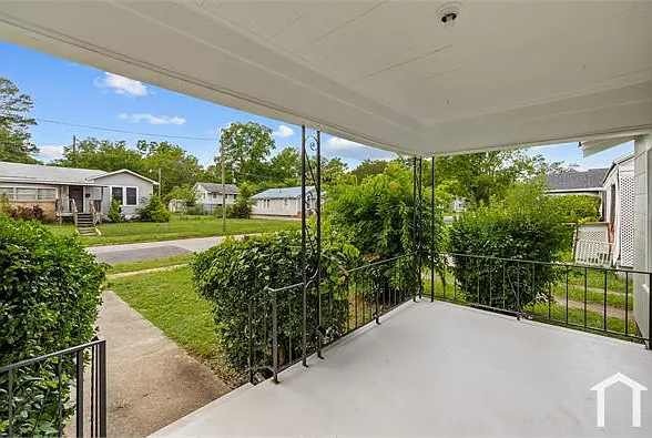 4813 Court S — Photo 5