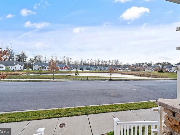 5th image of 201 Mill Pond Ave