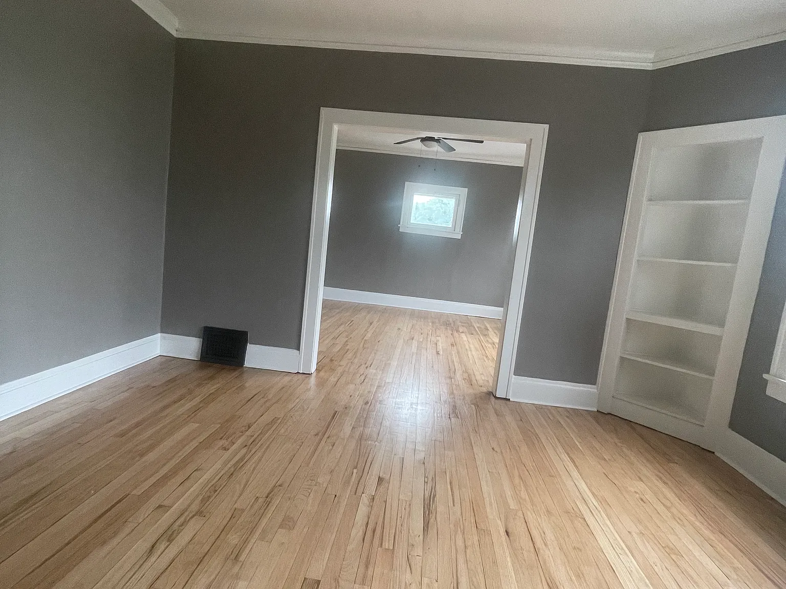 2 bed, $1,000 — Photo 3