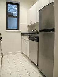 Rented by Metropolis Real Estate of Manhattan