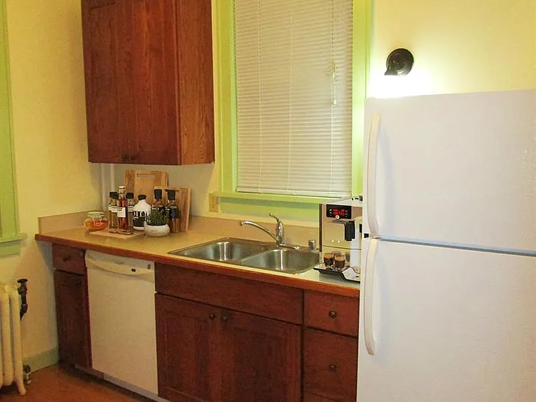 220 State St #2 — Photo 2