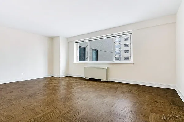 Rented by Anchor Associates | media 8