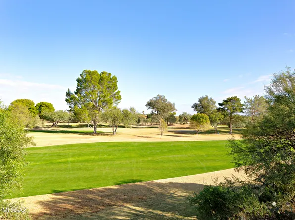 1012 W Desert Hills Dr, Green Valley, AZ 85622