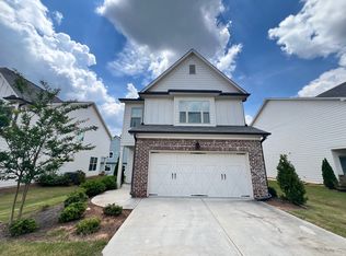 66 Walnut St, Hoschton, GA 30548