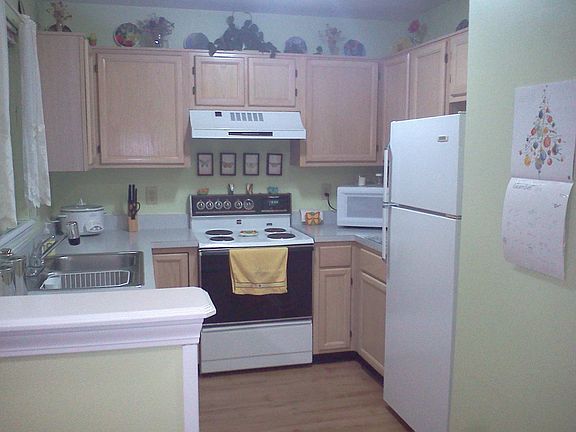3rd image of 5632 Orchardgrass Ln
