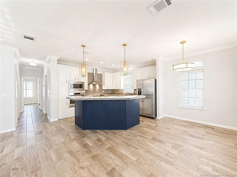 35 NE Nautical Dr — Photo 10