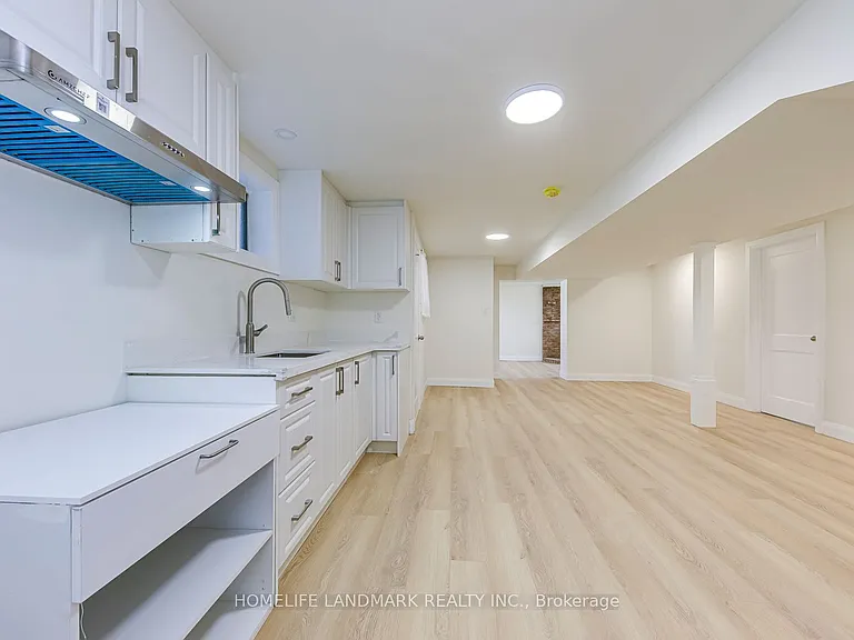 451 Sandmere Pl — Photo 29