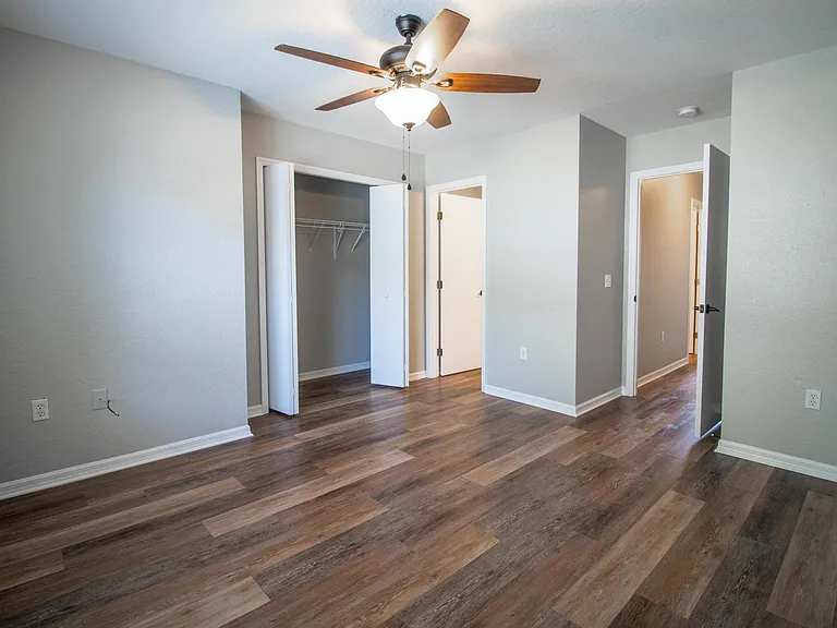 741 E Lime St — Photo 20
