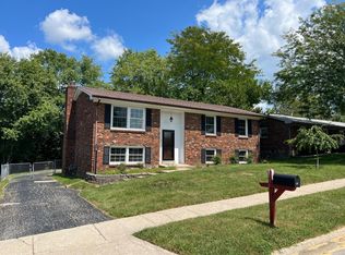 810 Janet St, Versailles, KY 40383